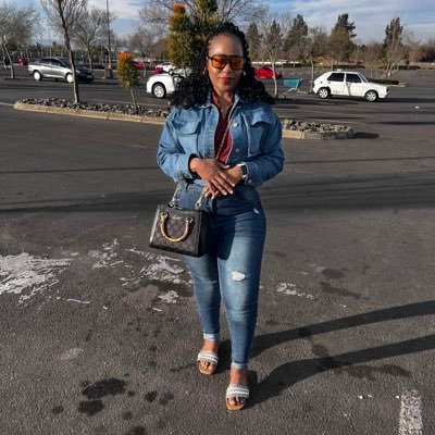 NduzeeeeY's profile picture. Fish omkhulu.