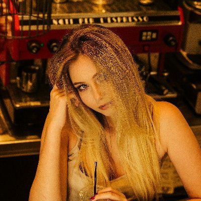 FidanTasci_'s profile picture. Kedi sever.. Pati dostu