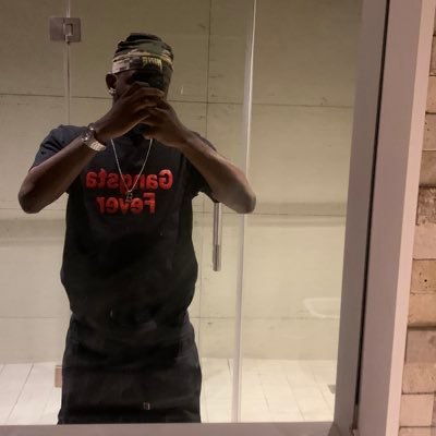 hatingonB's profile picture. PR strategist, ILWT💋