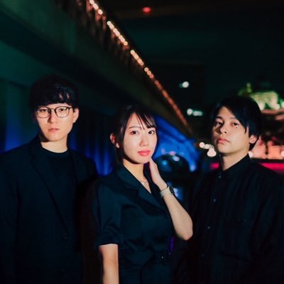 QynemaLens's profile picture. 男女ツインボーカル。Keyboad, Guitar, Drumsの大阪発スリーピースバンド。シネマレンズを通して非日常の世界へ🔍 エマージェンザジャパン2025大阪優勝