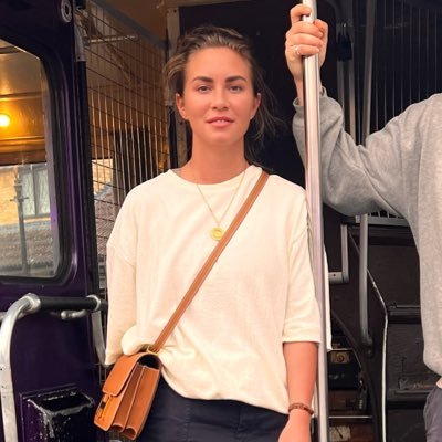 amainwondaland's profile picture. 