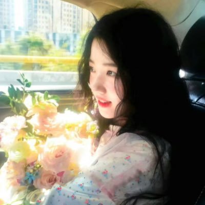 letmeloux3's profile picture. 그러를 그러세요