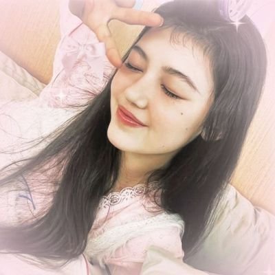 edtwt༘ ೀ⋆🐇⋅˚₊‧ 🎧₊˚⊹🍥ᰔ
𝑝.𝑎 - 56.9𝑘𝑔
𝑚.𝑓 - 40𝑘𝑔