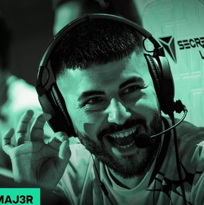 jerlovelove's profile picture. 