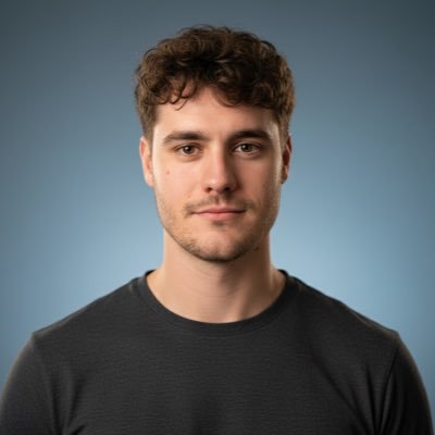 FrancescoHayes_'s profile picture. Founder & CTO @ Luxxera | Angel Investor | Honest. Direct. Outcome-Driven.