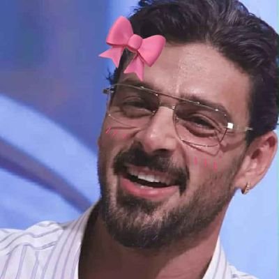 Lpfangirl123's profile picture. I quai