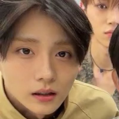 Kulu_520's profile picture. サブ垢:@sora_sora415046 Youtube:https://t.co/mO9TEnHi89 🦁🥀小説翻訳:https://t.co/NMTavWnCen