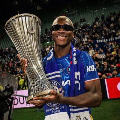 Moisescaiicedo's profile picture. My Career is in His hands 🙌❤️ @ChelseaFc @ || JOSUE 1:9