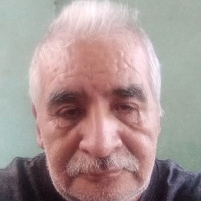 CarlosMart72887's profile picture. 