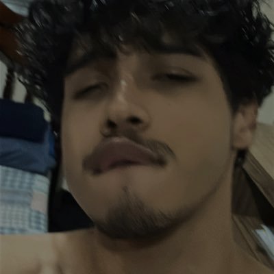 PintoMoiad0's profile picture. 50% tesão 50% cansaço