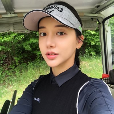 isabellagrace52's profile picture. 𝗖𝗿𝗲𝗮𝘁𝗶𝗻𝗴 𝗶𝗰𝗼𝗻𝗶𝗰 𝗹𝗼𝗼𝗸𝘀 𝗳𝗼𝗿 𝗺𝗼𝗱𝗲𝗹𝘀 & 𝗶𝗻𝗳𝗹𝘂𝗲𝗻𝗰𝗲𝗿𝘀. 𝗙𝗮𝘀𝗵𝗶𝗼𝗻 𝗶𝘀 𝗺𝘆 𝗰𝗮𝗻𝘃𝗮𝘀. 𝗧𝗿𝗮𝘃𝗲𝗹.