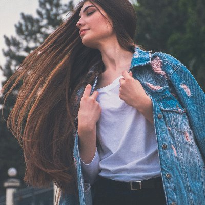 cerenaltun_'s profile picture. Biraz güneş