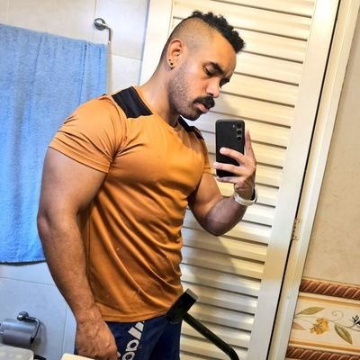 MoneyfKuba1's profile picture. Gay 🌈🌈Guys Only❤️🔥🔥