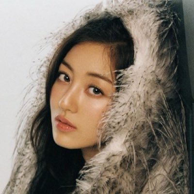 luviannaizi's profile picture. 【K-POP GGS & Pro Wrestling Fan ✧】｜ 
【Sabrina Carpenter & Olivia Rodrigo Fan ✧】
 #WeWantGiulia - #LESSERAFIM - #IVE - #AESPA`` 
↓ •𓆩𝗙𝗮𝗻 𝗔𝗰𝗰𝗼𝘂𝗻𝘁𓆪•