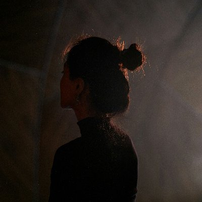 ElifCanatak's profile picture. Çay var mı?