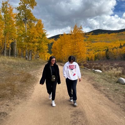 angelicajgomez's profile picture. 