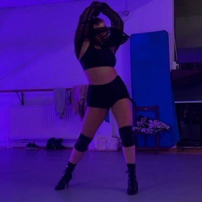 yesitsnxsh's profile picture. New account - sittin’ around doing Nish