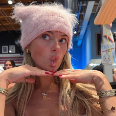 maria90283's profile picture. I’m a licensed massage therapist for men who want a professional massage in a relaxed setting ❤️‍🩹😘