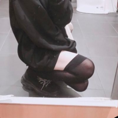 1Wl8HgHAxv84214's profile picture. 