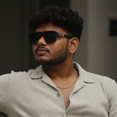 akadhanu's profile picture. 20 • Engineer IRL • Bootstrapping @useLetRetro at Weeknds • Motorhead at heart • Talking about AI & SaaS