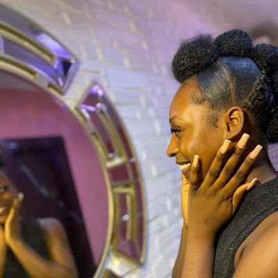 Aidagraphics's profile picture. GRAPHIC DESIGNS//

PSYCHOLOGY GIRLY 💫 ✨
Creating mental health awareness 🌻