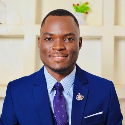 victorjohn302's profile picture. Economist, basketball 🏀, artist, music tutor. Passionate about fighting inequality.📊🎼💒