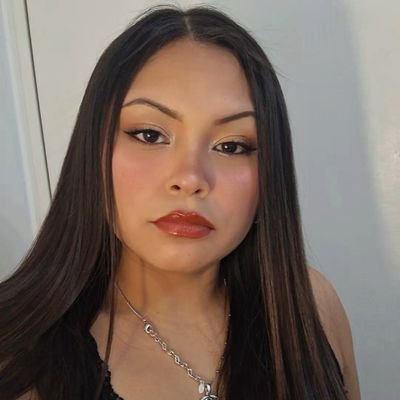 valeh__19's profile picture. Perdida en mil caminos hasta que me encontré ❤️‍🩹