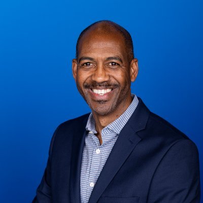 roxroyclay's profile picture. Building software, teams & strategy. Dev leader chasing clarity, momentum & impact. CTO-in-progress.