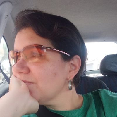 apam_86's profile picture. Physics, teacher... 

#TheLWord (2004/2009), #Luimelia,  #WononnaEarp, #Mafin and this kind of queer...