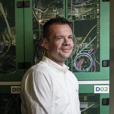 DamirSpoljaric's profile picture. Tech Entrepreneur & Investor | Hosting & Cloud & Infrastructure | PE & VC | hobby commercial pilot (captain) (Embraer Phenom, Airbus A320)