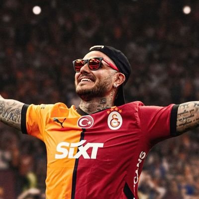 sariylakirmizi0's profile picture. en büyük Cimbom