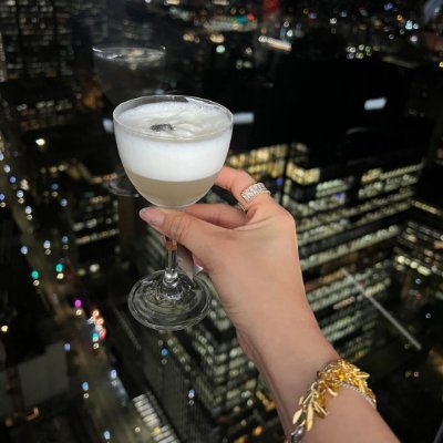 MDmamun10285927's profile picture. 🇺🇸  I love jade and gemstones, yoga, travel, investing, sharing inspiring words and making new friends, traveling between the United States and Canada