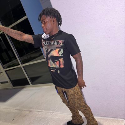 Selfmadegabe3's profile picture. 