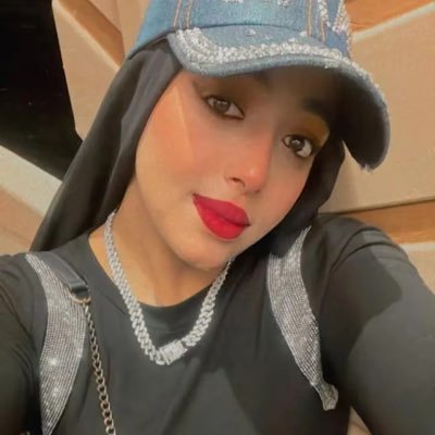 elmazahry_engy's profile picture. Pharmacist |Du|💊 Former Medical Approval at Dr.Mohamed Alfagih Hospital 🕊️ Flowers grow out of dark moments 🌺😘 قل لن يصيبنا إلا ما كتبه الله لنا 🙏❤