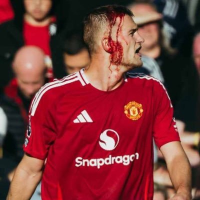 neh2025's profile picture. FOOTBALL | UFC #MANCHESTERUNITED, #REALMADRID , #ACMILAN #Cr7 🐐