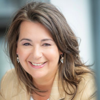 roy_croy's profile picture. Vice-présidente et associée, Léger @leger360