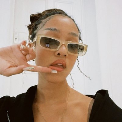 katseyegfs's profile picture. everything’s gnarly ⋆