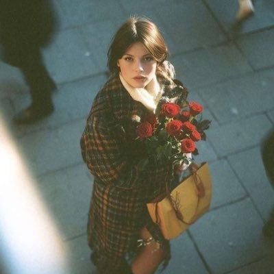 iixxi30's profile picture. - على طرف غيمه