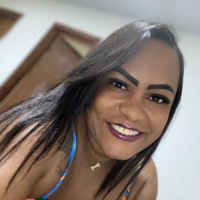 ReginaSilvestr7's profile picture. Guarda-me Senhor , como a menina dos teus olhos 🙏🙌🏾❤️