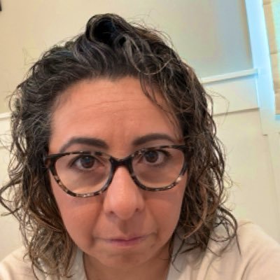 anavicita's profile picture. 
