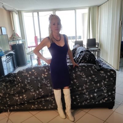 lupe75927777000's profile picture. 