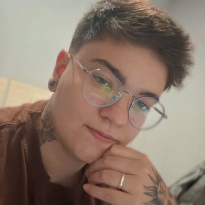 Tonsrbd's profile picture. estudante de enfermagem, mercedista, corinthiana e outras bobagens
