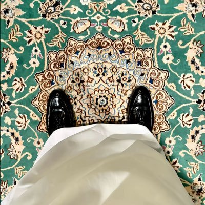 as_v11's profile picture. ياسعد صرت انا مثلك بالجزيرة وحيد