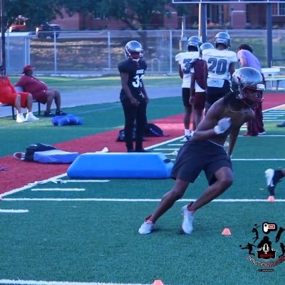 iplayfootbal's profile picture. wr/cb graduate 2029 weight 110 height 5,11
Memphis academy of science and engineering I ask is do baseball and run track 
My top 3 college’s
UNLV,Texas,LSU