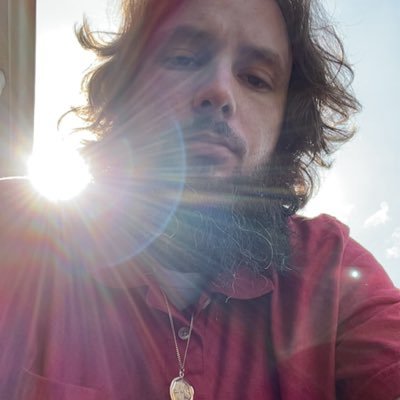 iMoDeRnDaYHiPpY's profile picture. Self Made