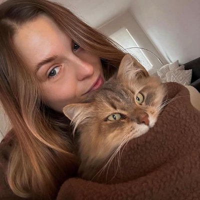 Julie__Smith_'s profile picture. My pets are my family 🐾 | I have a cat and enjoy every moment it brings me | Sharing my pet's daily life | Filling every day with furry warmth ❤️