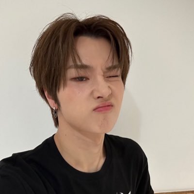 binniebubbles's profile picture. ‘you’re a stay’ yes and your point? ♡ no xh, no life
