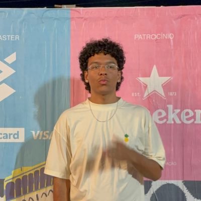 luancazati's profile picture. devaneios e desejos não me leve a sério