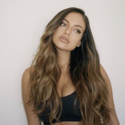 ImpetuousBaddie's profile picture. The party don’t start ‘til I walk in.  • OC | MC | MDNI | PARODY @DomusNoctisRPG