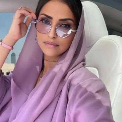 nidakainat1's profile picture. 